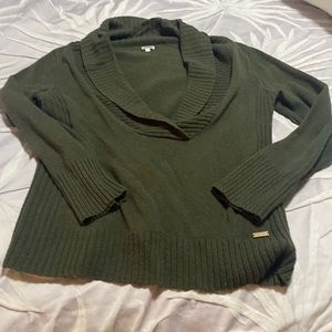 Kismet sweater in olive green color. Size medium.